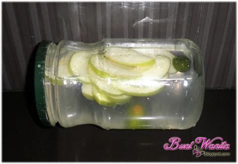 The lemon detox diet is a cleansing program and encourages only the intake of lemonade made from the following ingredients: Experiment Buat Air Detox Buah Fruit Infused Water - Buat ...