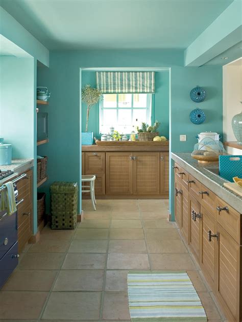 Awasome Small Kitchen Design And Colors Ideas Decor