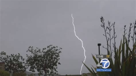 Lightning Thunderstorms Shut Down Southland Beaches Knocks Out Power