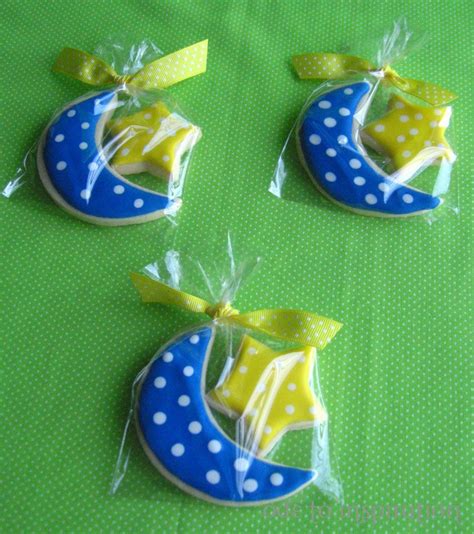 Decorated cookies make a lovely gift for your valentine. The 25+ best Star sugar cookies ideas on Pinterest ...