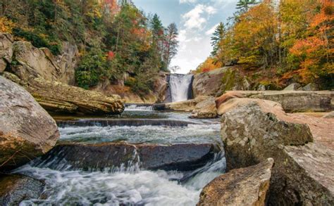22 Best Waterfalls In North Carolina You Must Visit Southern Trippers