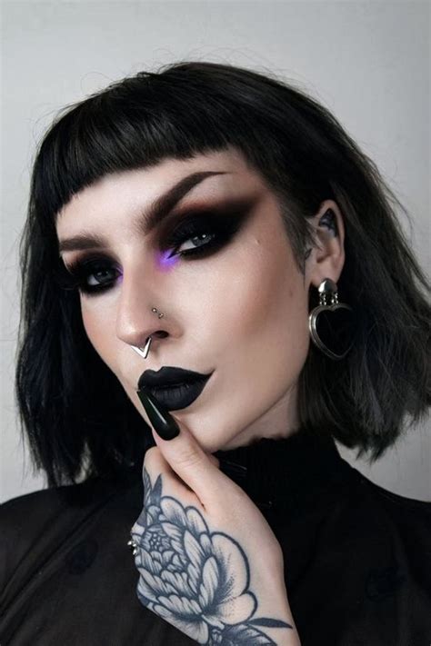 10 Goth Makeup Looks You Need To Try In 2022 Witchy Makeup Goth Eye