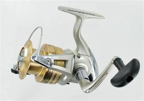 Daiwa Reels Daiwa Sweepfire 4000 2B Spin Fishing Reel NEW Review And