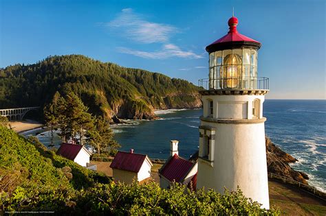 Heceta Head Light Is A Lighthouse Oregon Coast Landscape — 657784