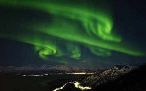 Aurora Borealis Northern Lights Night Green Stars Mountains Landscape