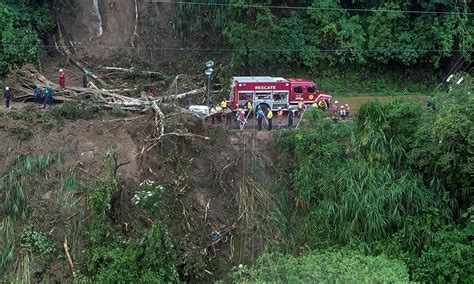 bus plunges into 75 meter deep costa rican ravine death toll reaches 9 global times