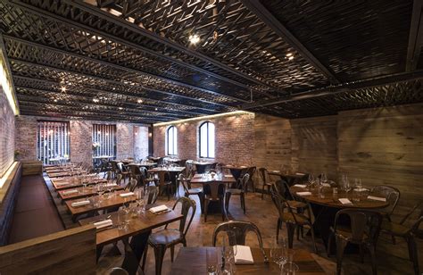 Be inspired by the nelsons, a rustic and industrial bar design in is an interior design platform with latest trends, inspiring homes, italian interiors and much more. Pin by Crystal Hodges on Interiors (With images) | Bar ...