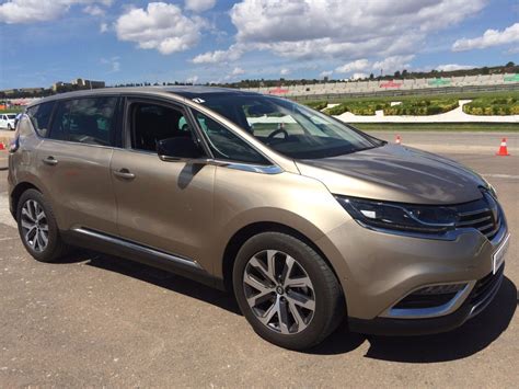 Kamala harris visita la frontera entre ee.uu. El Renault Espace 2015 inicia su comercialización en ...