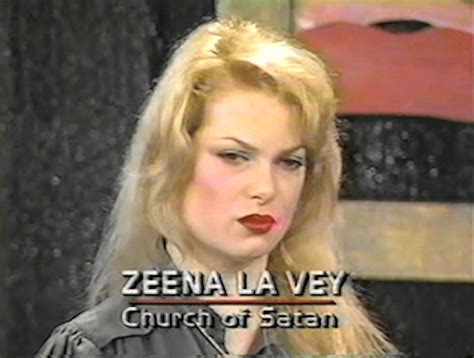 40 Hot Pictures Of Zeena Lavey Pictures Prove She Is A Taylor Swift Look Alike