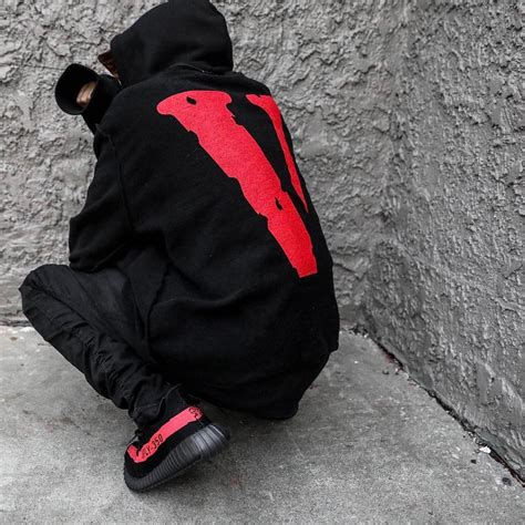 VLONE x Yeezy Boost 350 | Streetwear outfit, Outfits streetwear, Streetwear outfits