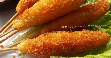 250 gr daging ayam dihaluskan 1 buah wortel diserut 2 batang daun bawang. 87 resep sempolan krispi enak dan sederhana - Cookpad