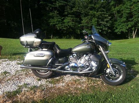 2001 yamaha royal star venturexvz13tfn/cwith 31,121 miles.custom seat and backrest, m/fm cassette player, dditional lighting, lso set up with a trailer hitchany questions piease contact keith or eddy. 2001 Yamaha Royal Star Venture Nice bike Low for sale on ...