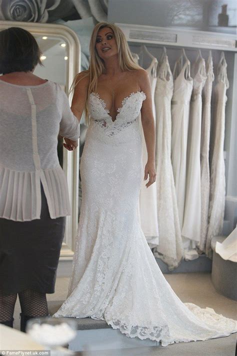 Nicola Mclean Spills Out Of Her Bridal Gown Ahead Of Vow Renewal Bridal Gowns Wedding Dresses