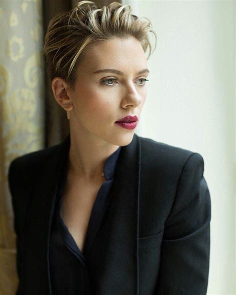 The great thing about hairstyles like these is that they work with all types of hair, from thin locks. Pin by Edwin Lindley on Scarlett | Short hair styles ...