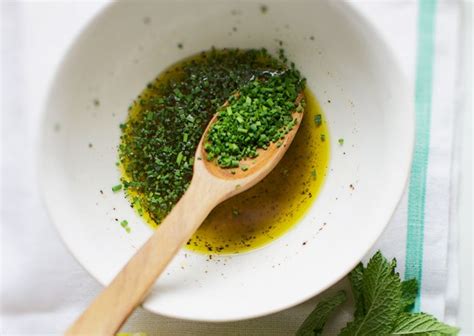 The Best Way To Use Chives From Soups To Vegetables To Main Dishes