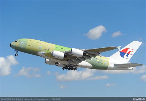 Photos Of Malaysian Airlines First Airbus A380 Taking Flight