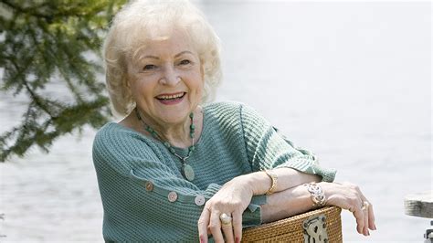 Betty White Funeral Where Will She Be Buried Service Arrangements