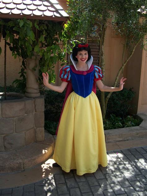 #disney princesses #disney characters #snow white #disney snow white #disney fanart #fashion #a 100 years of fashion #vintage fashion. Snow White | KennythePirate's Guide to Disney World