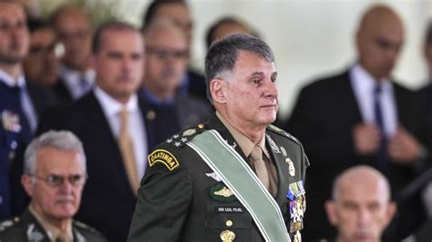 Comandante Defende Exclusão De Militares Da Reforma Da Previdência Militares Defender Reforma