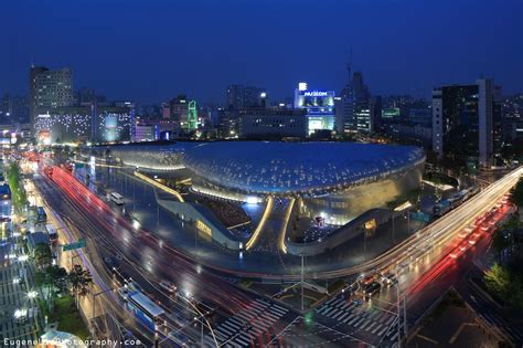 Dongdaemun Design Plaza Soul Korea Selatan