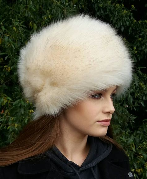 Beautiful Cream Faux Fur Hat With Cosy Polar Fleece Lining