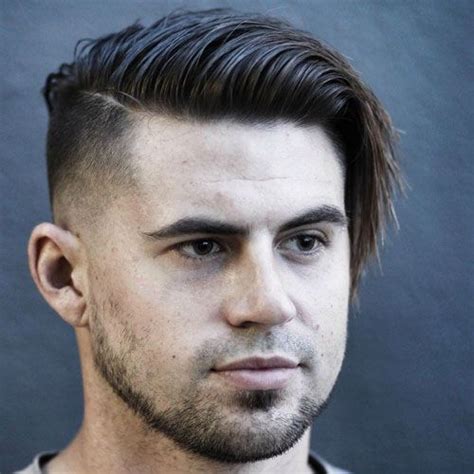 All haircuts and hairstyles for men with round faces have no volume at the temples, because it makes a flattering hairstyle is a potent tool to improve the proportions of your face and correct its shape visually. Best Hairstyles For Men With Round Faces (2020 Guide ...