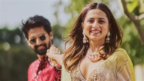 Sargun Mehta Reacts To Pregnancy Rumours Actress Talk About Tv And Says