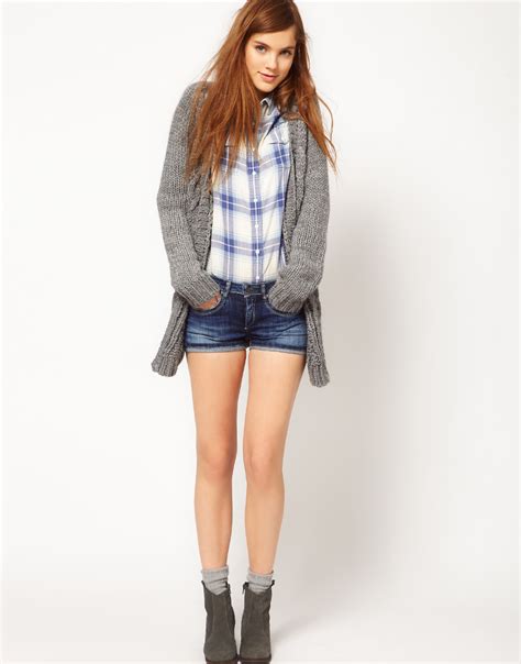 Check out the immense variety of ravishing girls short jeans for the modern women, ready to conquer the world with effortless style at. Lyst - Pepe Jeans Short Denim Shorts in Blue