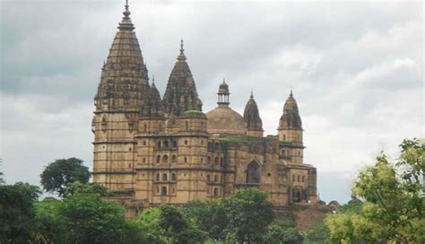 Chaturbhuj Temple A Mini Guide For A Soothing Exploration