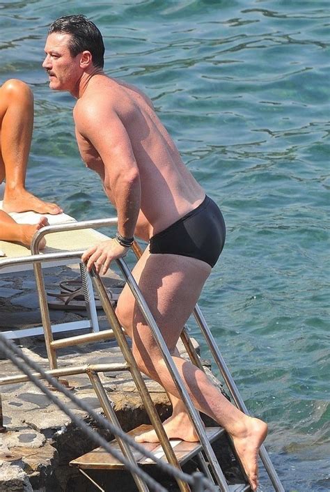 Yes I Know The Cameras Are There I M A Pro At This Luke Evans Speedo Luke