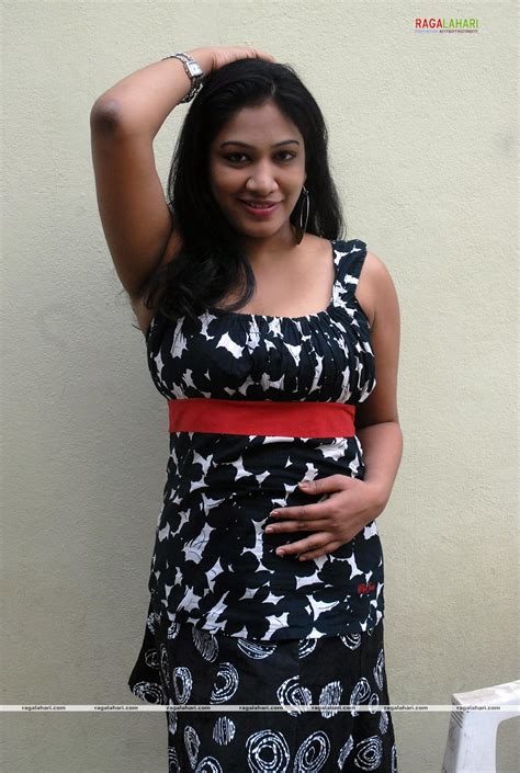 Kalpana Chowdary Armpit Show ~ Kannada Hot Actress
