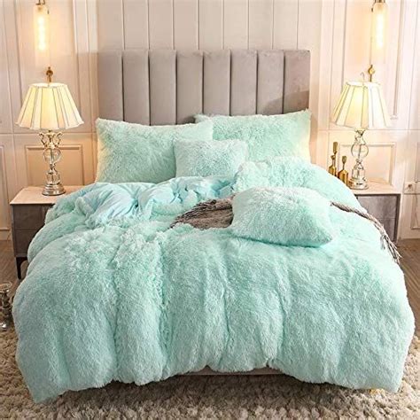 The print appears in person exactly as it does online. Amazon.com: Uhamho Faux Fur Velvet Fluffy Bedding Duvet ...
