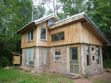 This Tiny Home Was Built Several Years Ago Using Green Building 12