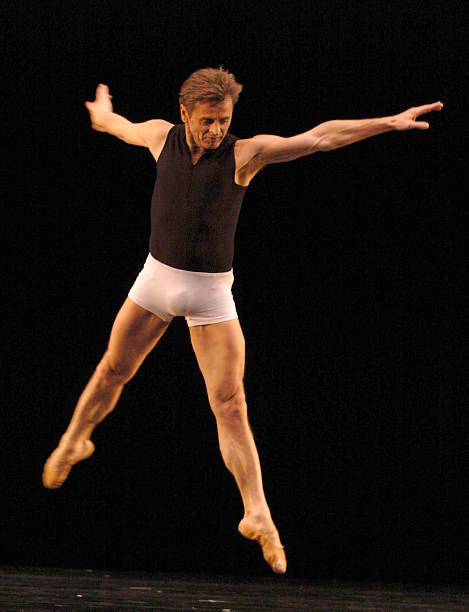 Russian Ballet Dancer Mikhail Baryshnikov Makes His Us Debut Photos And Images Getty Images