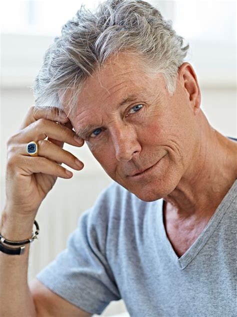 He can fully shift into a wolf and his eyes remain golden yellow despite the fact that he killed several people, these canonical contradictions are possible. Nick Wilder, Schauspieler, Synchronschauspieler, Hamburg ...