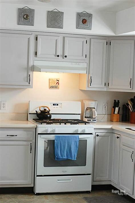 It might sound tricky to paint cabinets without using the sand, but it's relatively easy. How To Paint Kitchen Cabinets Without Sanding | New ...