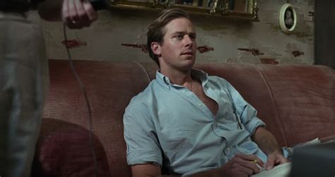 Oliver winds up returning to the united states at the end of the summer. Chiamami col tuo nome, Armie Hammer e i ruoli gay: 'nessun problema ad interpretarli, spero che ...