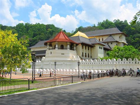 Vacation In The Beautiful Kandy City Beauteous Sri Lanka