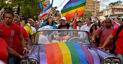 Cubans Show Lgbtq Pride With Flags And Dancing In Havana Parade