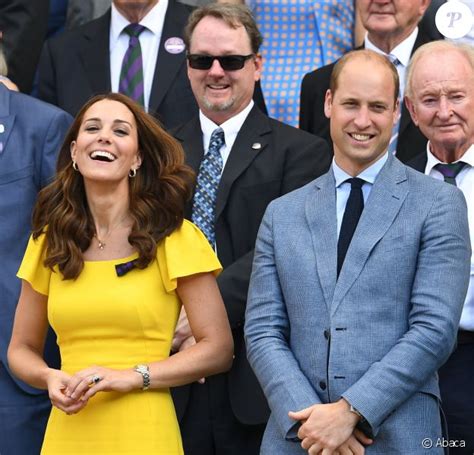See more of prince william on facebook. Kate Middleton : Une jeune maman radieuse avec le prince ...