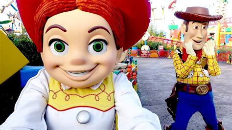 Woody And Jessie Fun Meet And Greet In Toy Story Land Near Their Statue