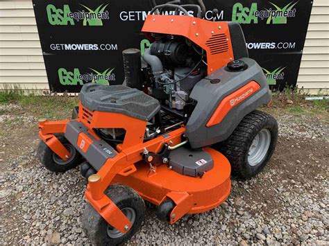 54IN HUSQVARNA V554 STAND ON COMMERCIAL ZERO TURN W/ 31 HOURS! $122 A