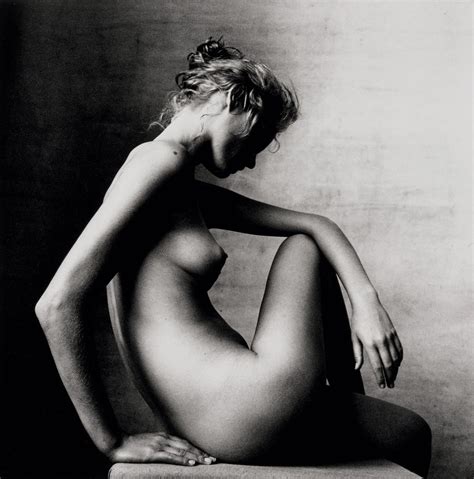 Naked Amber Valletta Added By Gwen Ariano