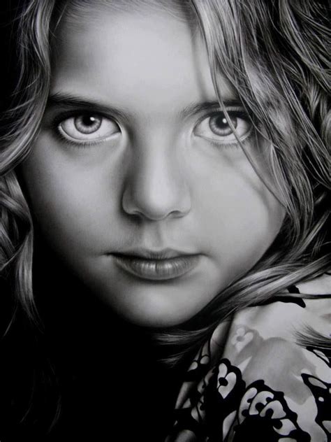 Desenho Realista De Um Retrato De Menina Portrait Au Crayon Pencil