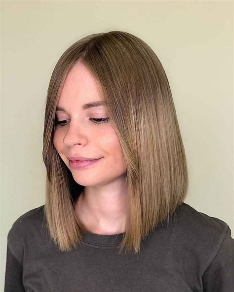 24 Best Ways To Style Shoulder Length Straight Hair For A Modern Look