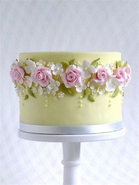 We did not find results for: beautiful. rolled fondant icing? cute and little rose cake ...