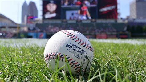 El béisbol ha tenido un crecimiento de manera significativa, de acuerdo a esto las personas han ido interesándose cada día mas en la disciplina y así aumentando su nivel al rededor del mundo. Por primera vez desde 1945, las Grandes Ligas de béisbol ...