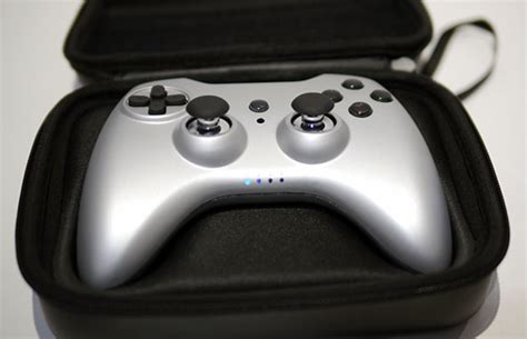 Apple Finally Gets A Legit Video Game Controller Complex