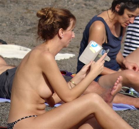 Topless On The Beach Pics Jobestore