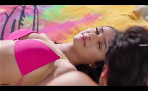 Shraddha Kapoor Breasts Bikini Scene In Tu Jhoothi Main Makkaar Aznude